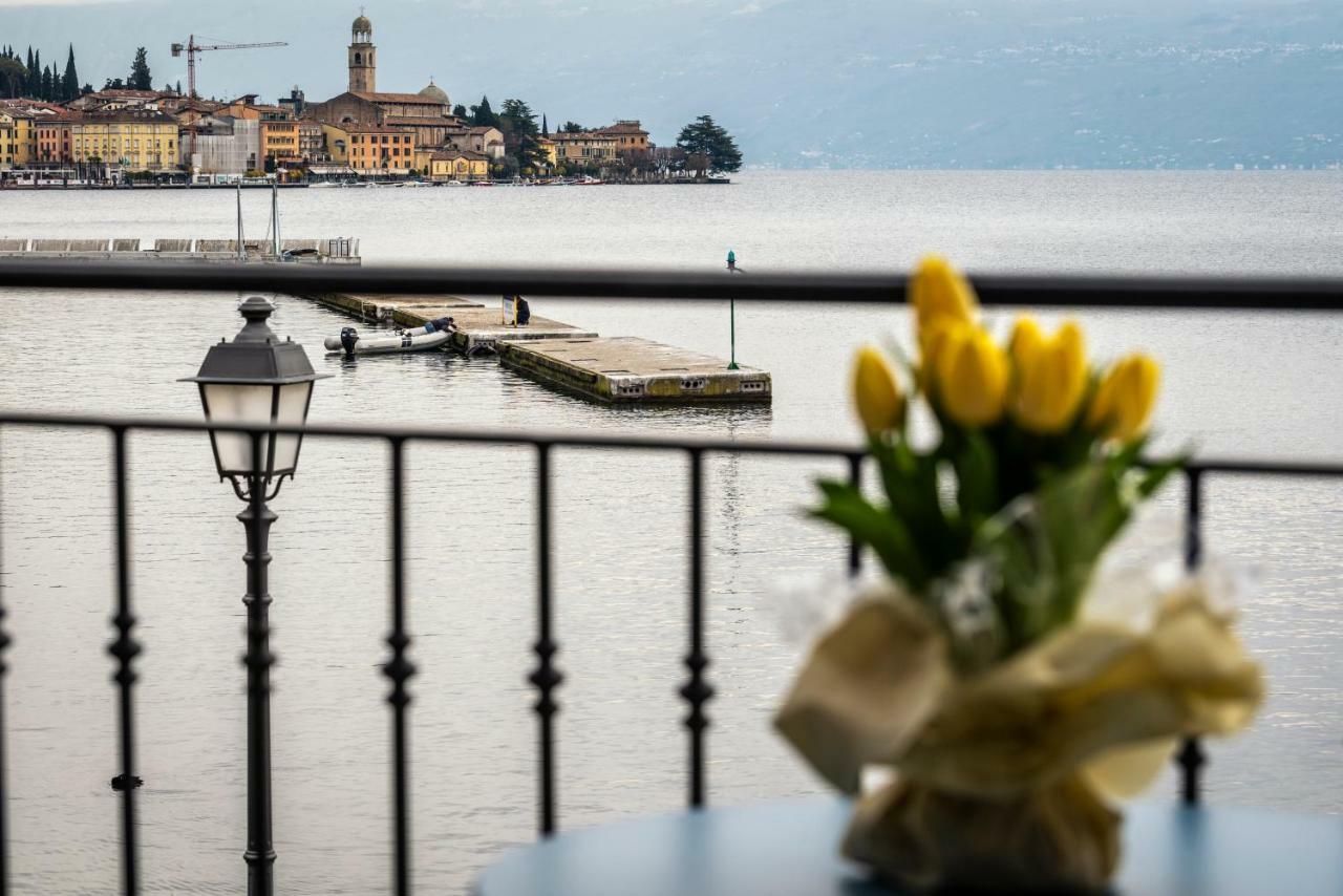 Casa Mari Fronte Lago Salò Exteriör bild